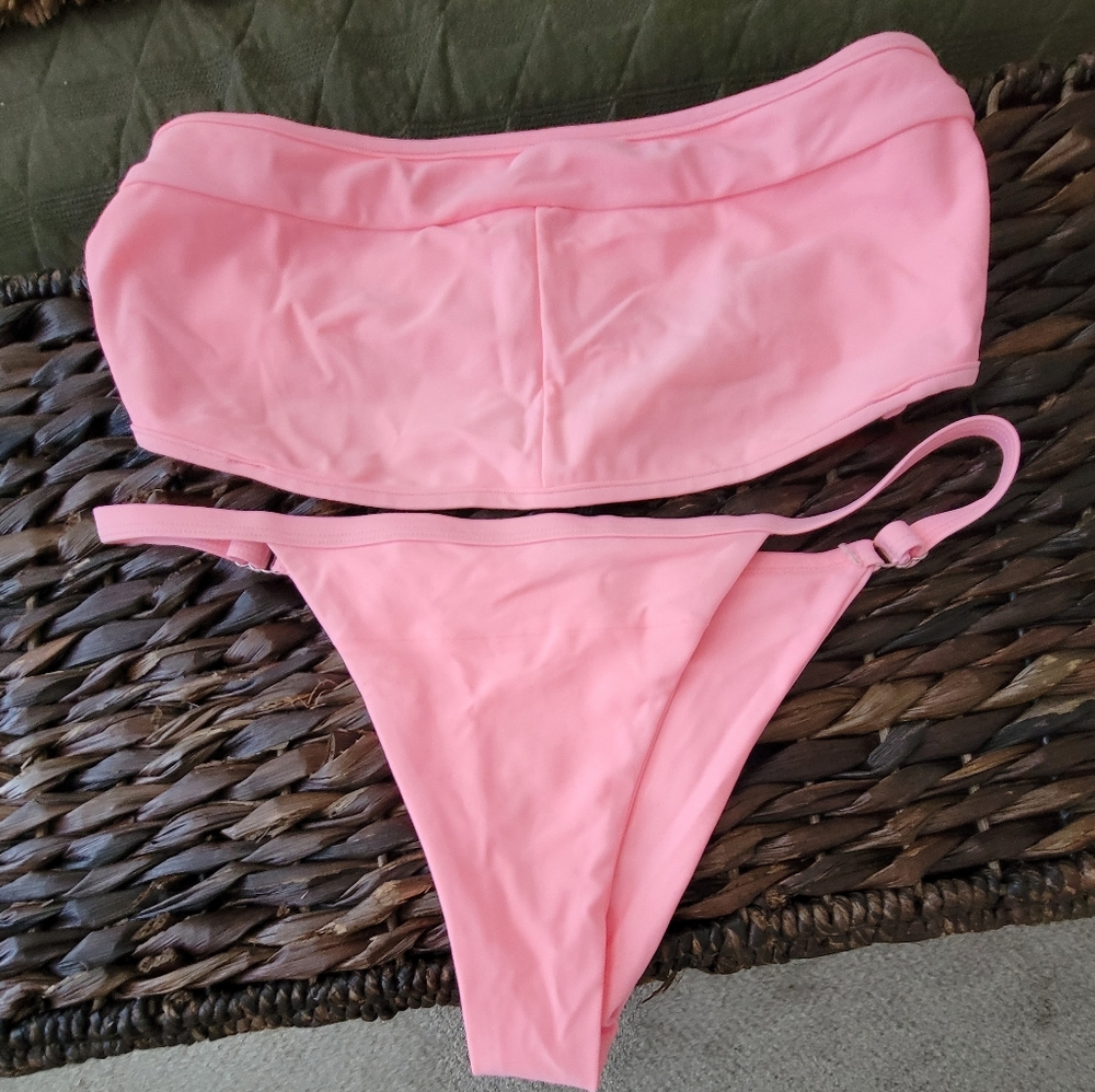 Blackbough Bubblegum pink bikini